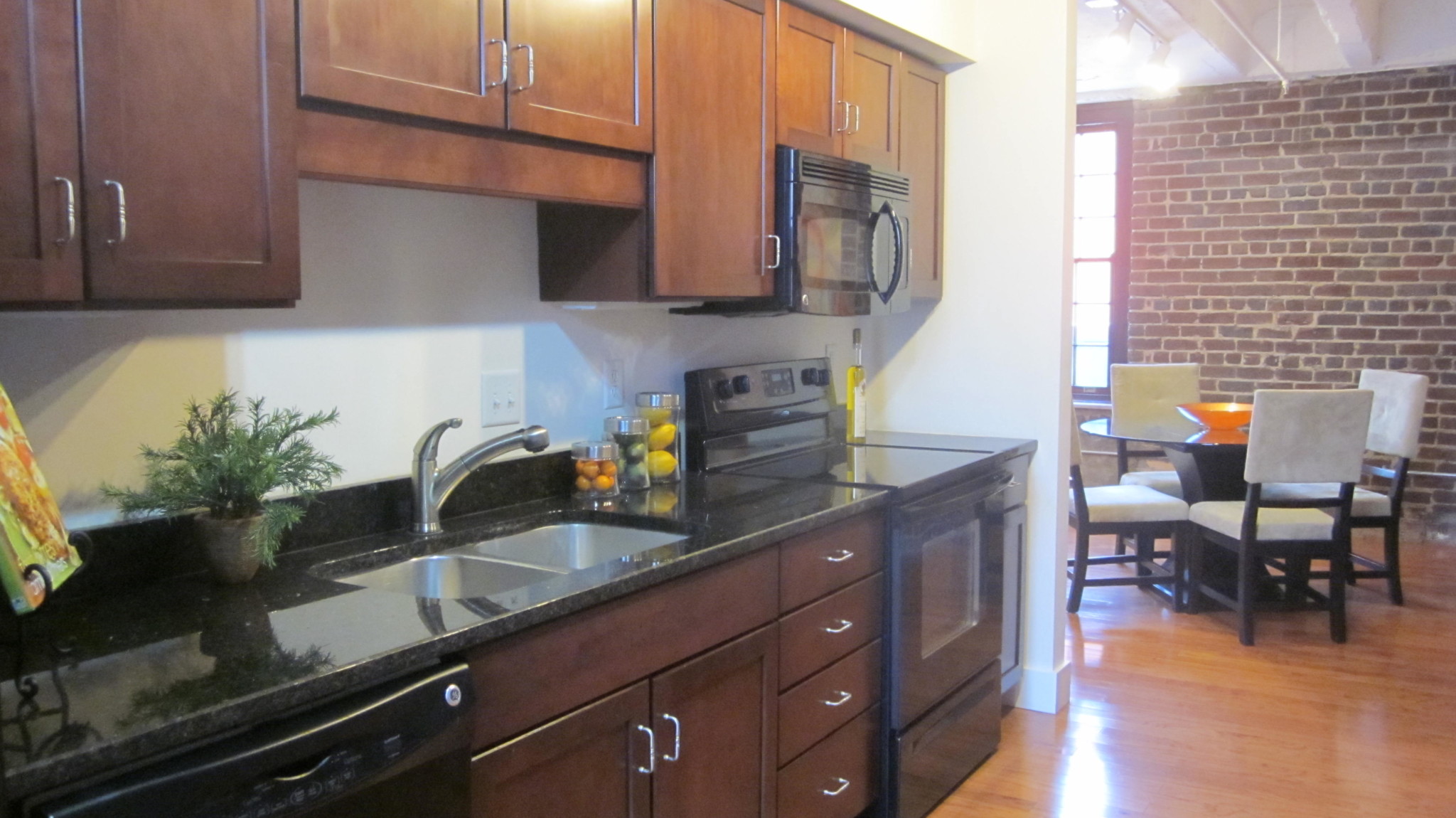 Downtown Loft Knoxville Staging Services